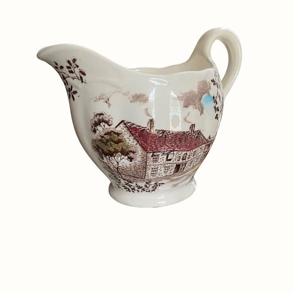 W.H. Grindley Vintage Dickens Coaching Stages Covered Sugar and Creamer Set - Picture 4 of 14